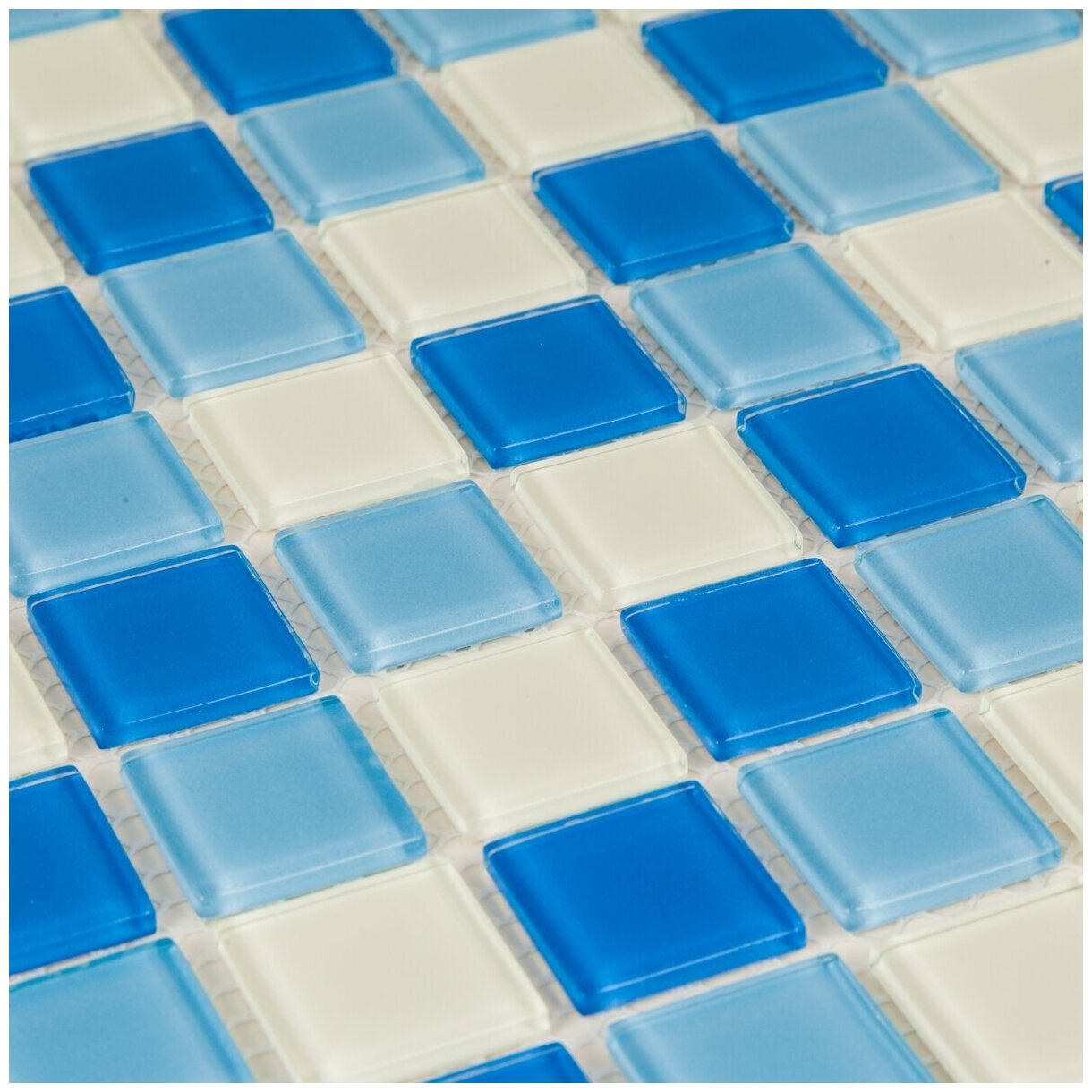 Стеклянная мозаика DAO-103-23-4. Размер 300х300мм. Толщина 4мм. Цвет синий/голубой. 1 лист. Площадь 0.09м2