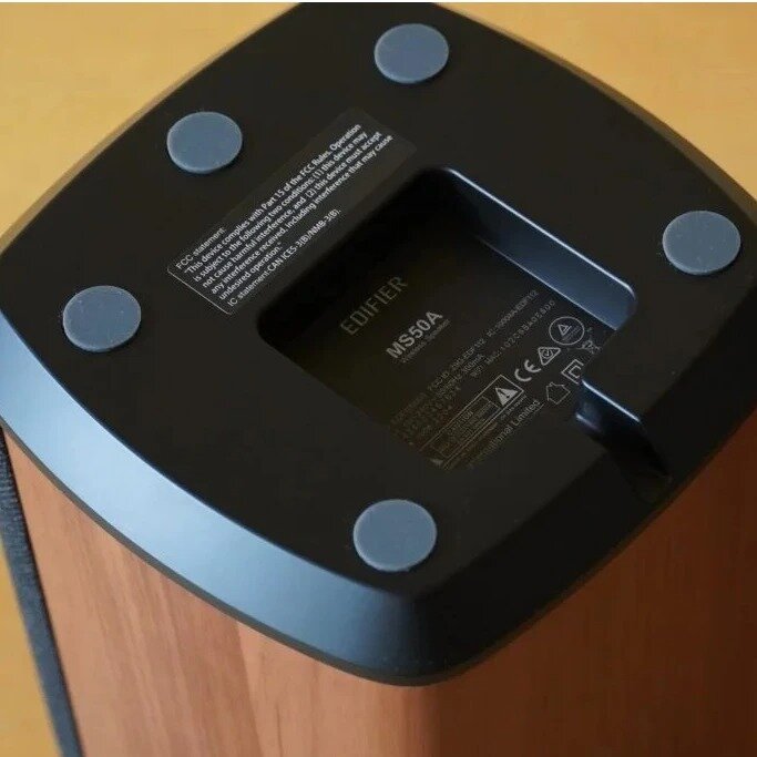 Портативная акустика Edifier 40 Вт, 52 Гц - 18 кГц, WiFi, Airplay2, BT - фото №3