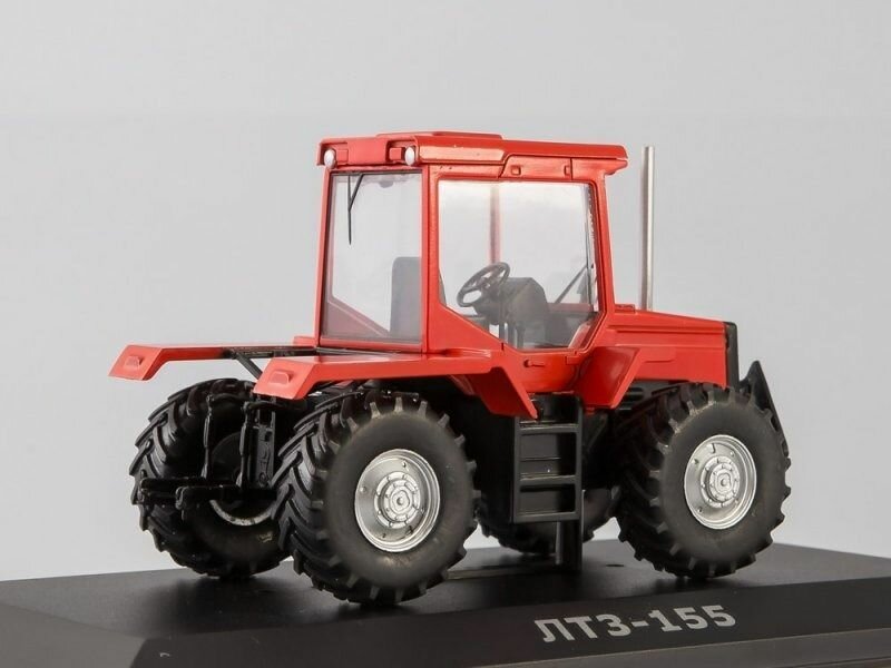 Трактор ЛТЗ-155, масштабная модель коллекционная — фото 1