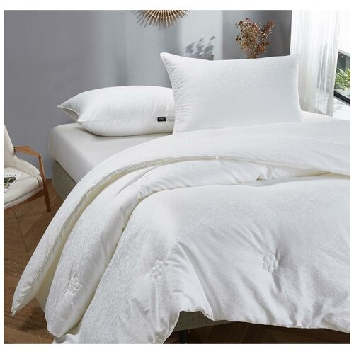 Шeлковое одеяло Onsilk Comfort Premium среднее 150х210 см