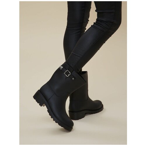 фото Резиновые сапоги женские глубокие черные / corra