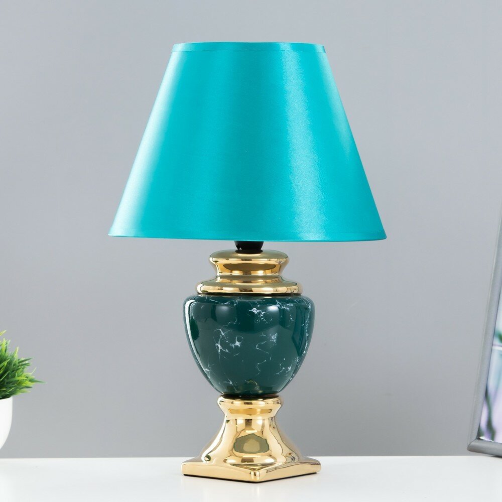 Настольная лампа"Лайма" Е14 40Вт зелено-золотой 22х22х35 см Risalux 9103328 .