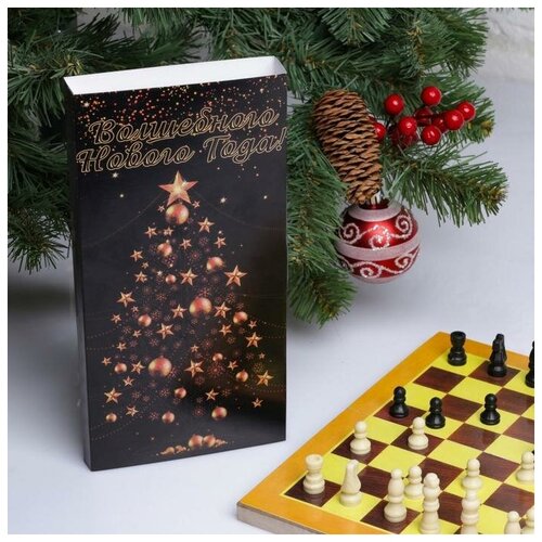 фото Шахматы "с новым годом", дерево, 24х24 см время игры