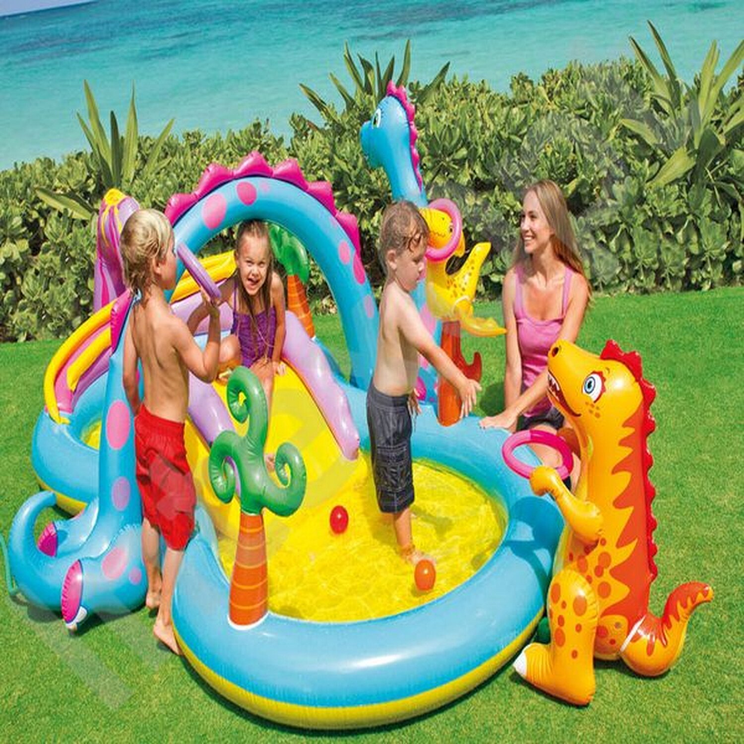 Intex Игровой центр-бассейн Dinoland, с горкой, распылит, игрушками 302*229*112см от 2 лет И57135