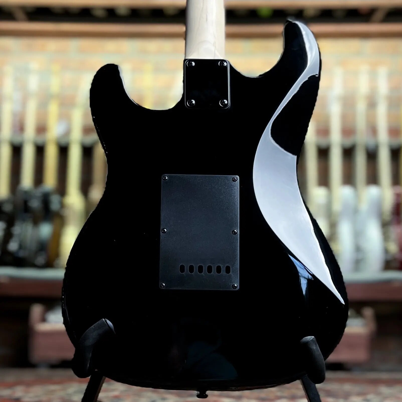 Электрогитара J&D Guitars ST-S Stratocaster HSH Black — фото 1