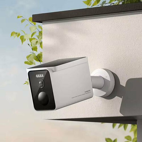 Наружная уличная камера видеонаблюдения Xiaomi BW 400 Pro с солнечной батареей и с разрешением 25K EU-русская версия 1755000₽