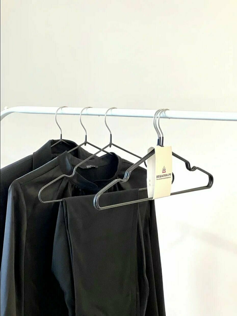 Вешалка-плечики для одежды с противоскользящим покрытием, черные 10 шт - фотография № 5