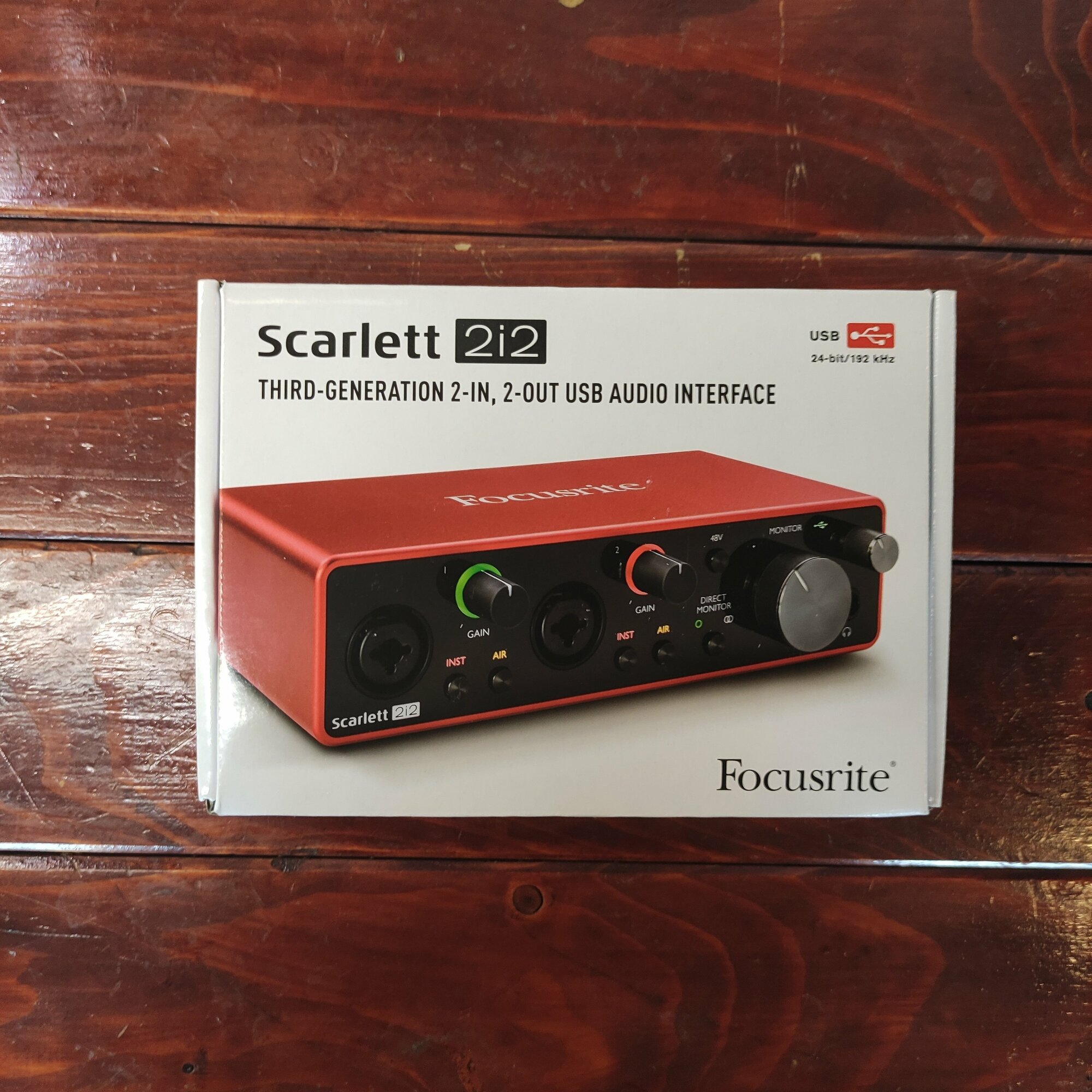 Внешняя звуковая карта Focusrite Scarlett 2i2 3rd Gen