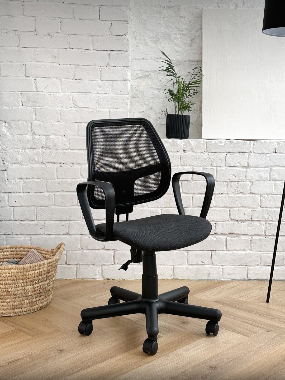 ALFA (Альфа) GTP Freestyle PM60 Кресло (ткань С-38, темно-серая + сетка OH-5, черная)