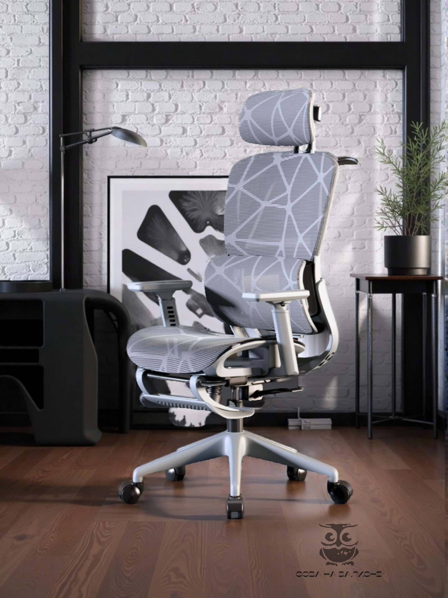 Кресло офисное/ кресло компьютерное игровое, с механизмом качания, выполненный в эргономичном дизайне