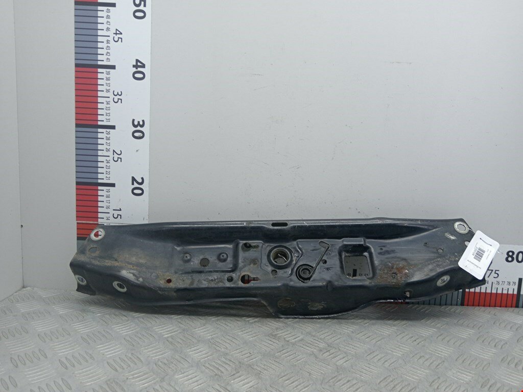 Рамка капота Opel Astra H арт. 2193124