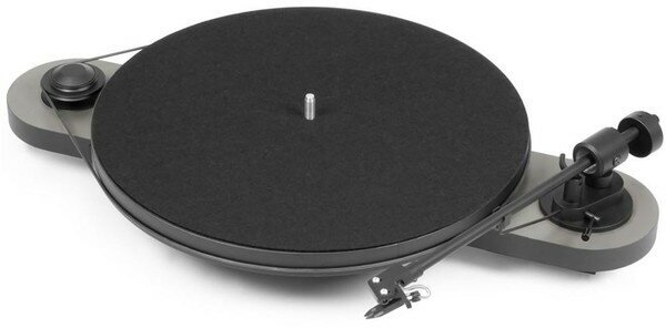 Виниловый проигрыватель Pro-Ject Elemental Silver/Black (OM-5e)