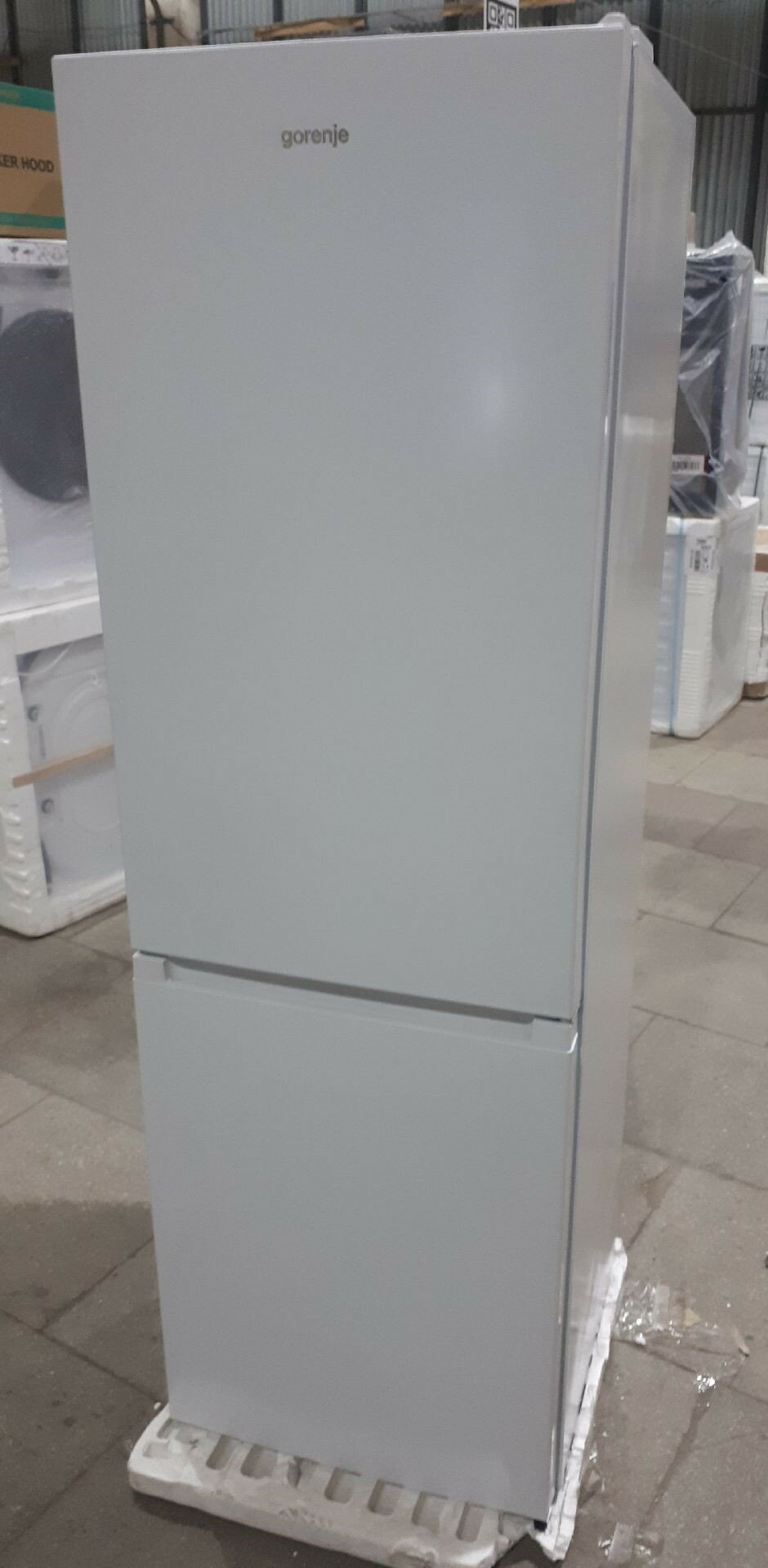 Холодильник Gorenje RK6191EW4