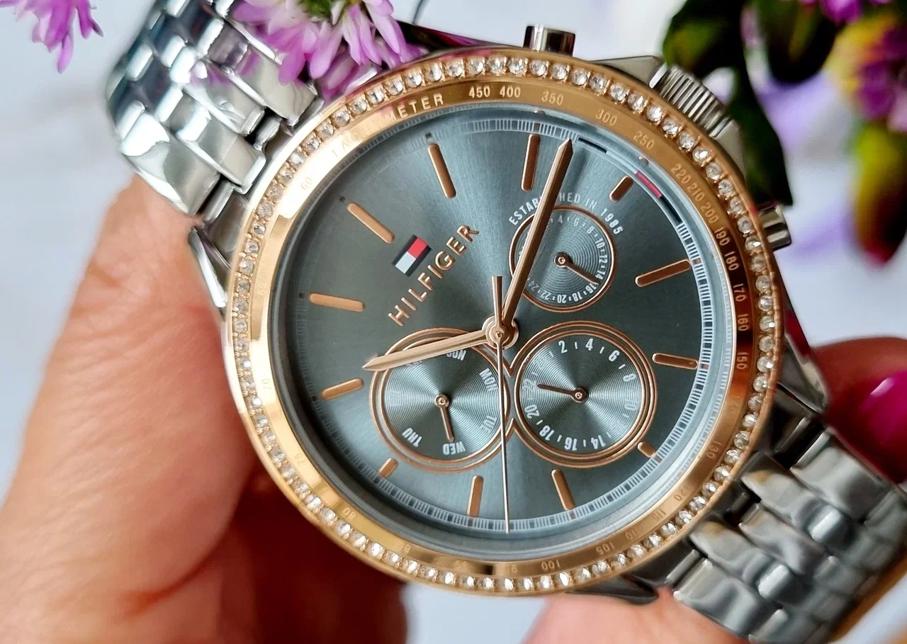 Наручные часы TOMMY HILFIGER, серебристый