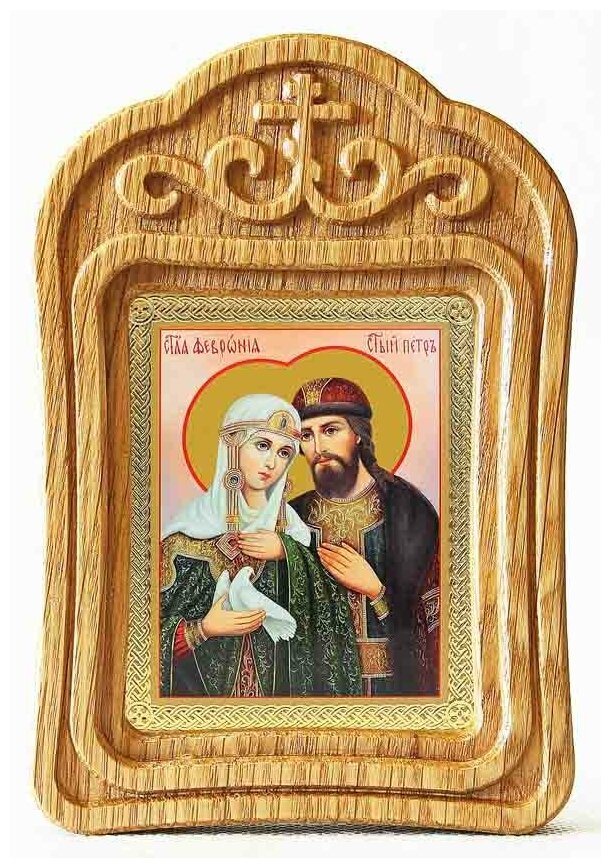 Благоверные князья Петр и Феврония с голубем, икона в резной рамке