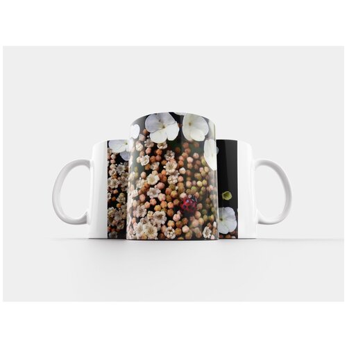 фото Кружка "цветы, белый, божья коровка" 320 мл lotsprints