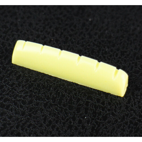 PARTSLAND P5 верхний порожек для акустической гитары, пластик (43х6х8mm)