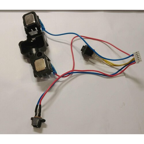 Контакты зарядки Кнопка включения с разъемом для зарядки робота пылесоса Hyundai Robot Vacuum Cleaner H-VCRQ70 1200₽