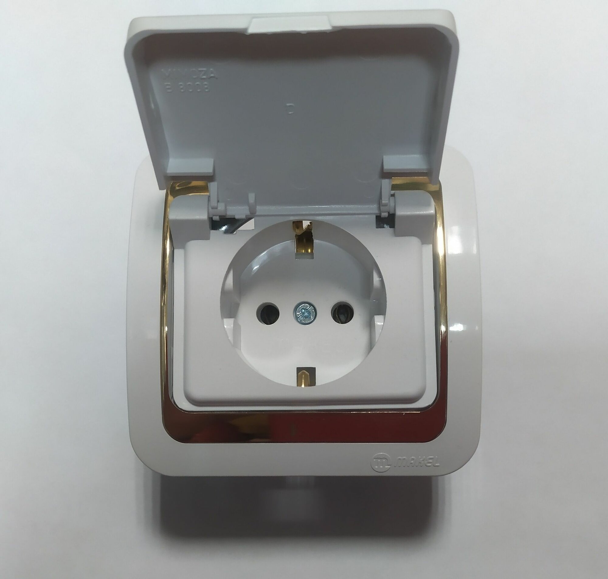 Розетка с крышкой Makel MIMOZA белая с золотой вставкой