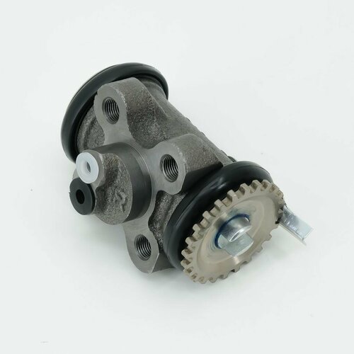 Рабочий тормозной цилиндр задний ISUZU FORWARD 46*50, диаметр 38, без прокачки правый, YAMASIDA