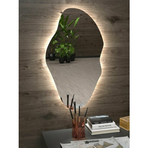 Зеркало настенное неправильной формы с подсветкой 45х77см холодный свет