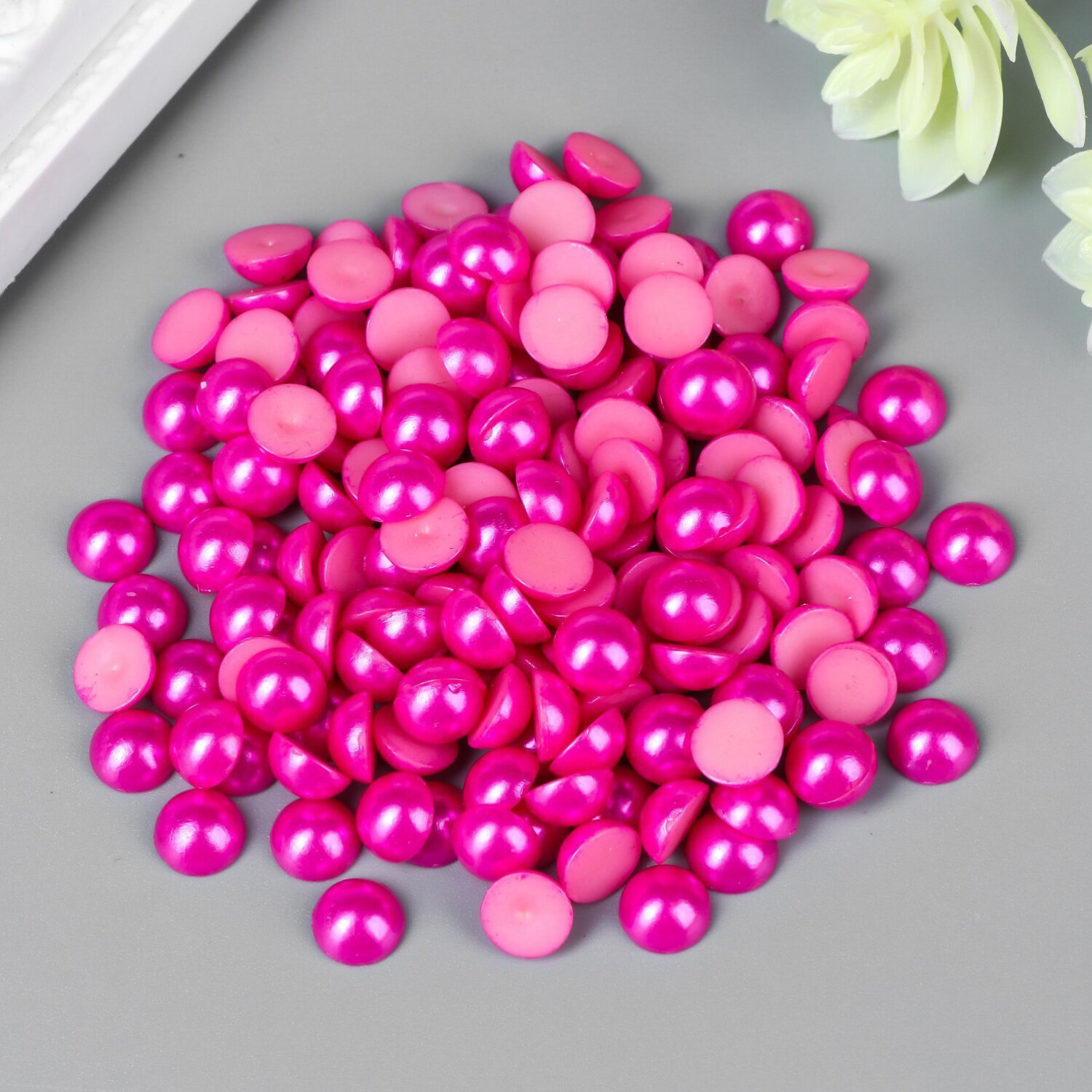 Набор полужемчужин диаметром 0,8 см, в упаковке 20 гр.