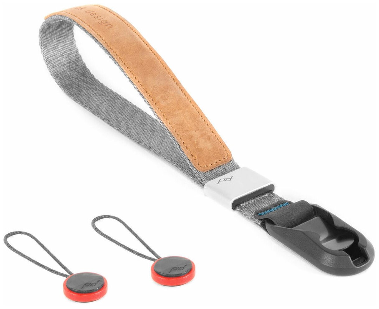 Ремень Peak Design Wrist Strap Cuff V3.0 Ash на запястье