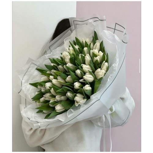 Букет из живых цветов/букет тюльпанов/букет из белых тюльпанов