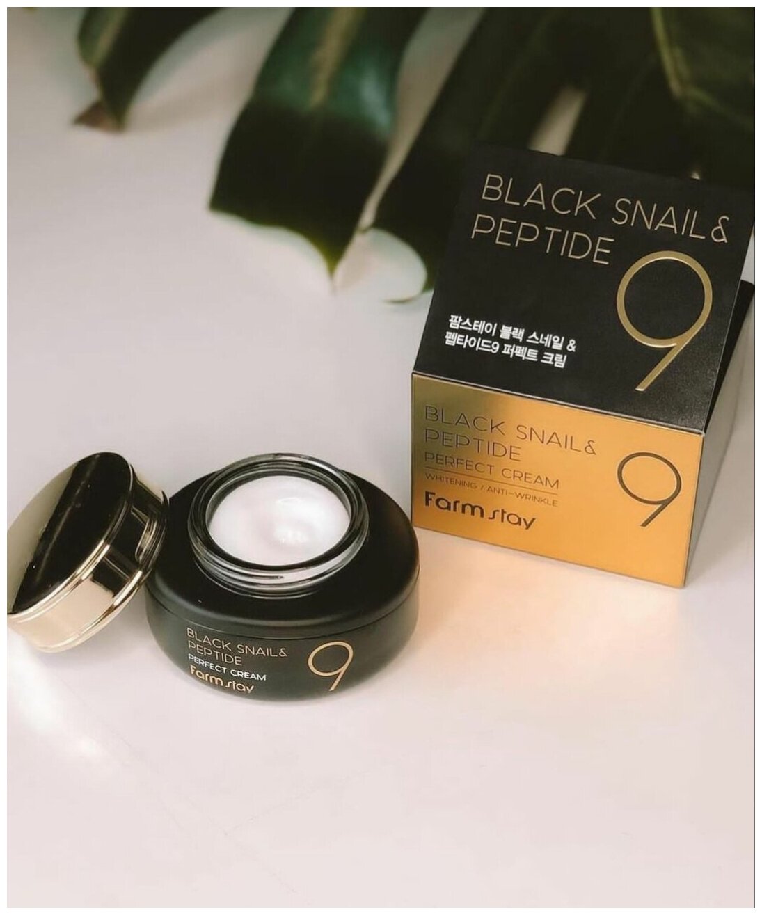 Омолаживающий крем для лица с комплексом из 9 пептидов FarmStay Black Snail & Peptide9 Perfect Cream 55мл - фото №2