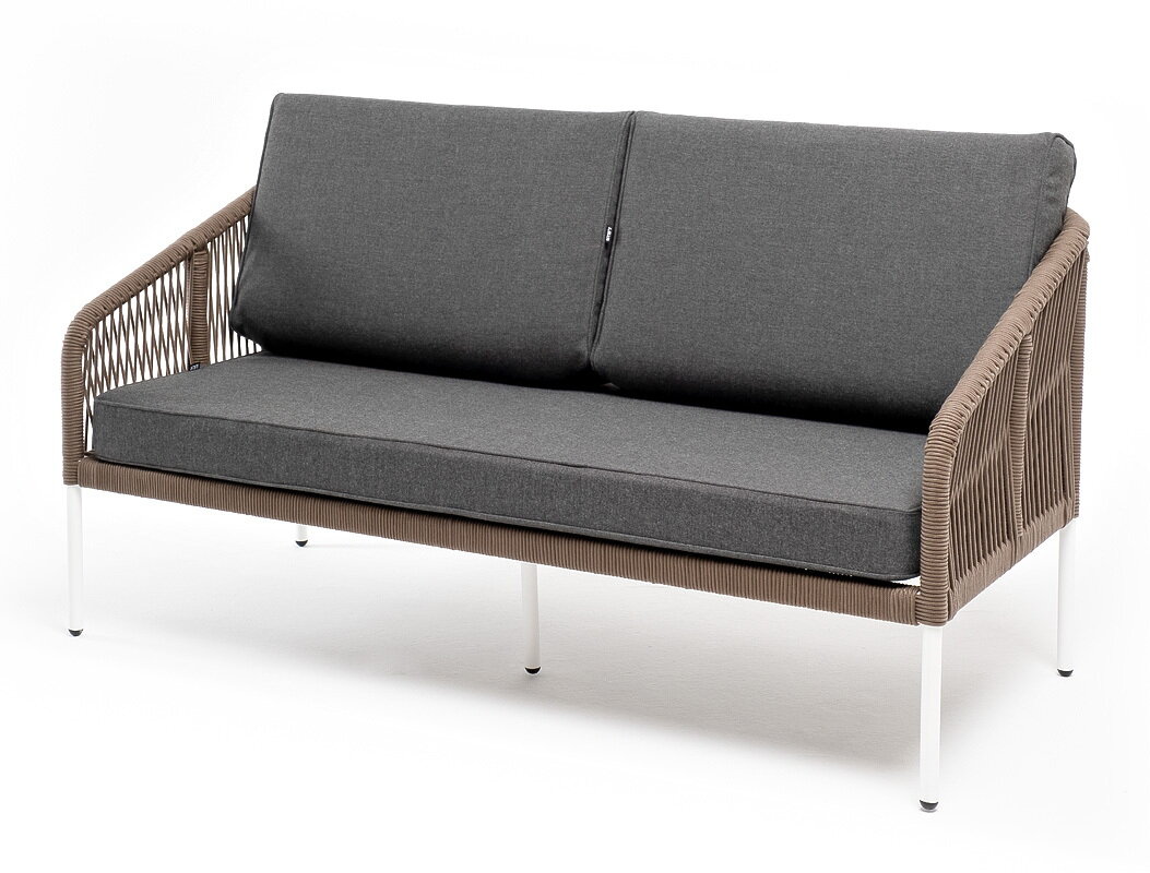 фото "Канны" диван 2-местный плетеный из роупа, каркас алюминий белый, роуп коричневый круглый, ткань серая