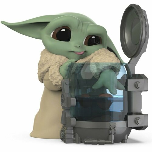 Фигурка Hasbro Star Wars: The Mandalorian - The Bounty Collection - The Child (Curious) F2225 фигурка star wars the mandalorian the bounty collection – the child froggy snack 5 5 см