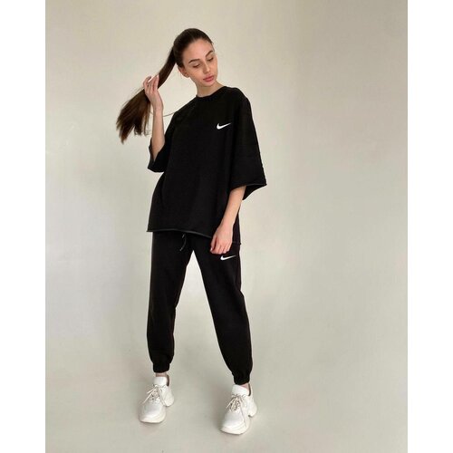 фото Женский костюм / спортивный костюм / футболка и штаны нет бренда