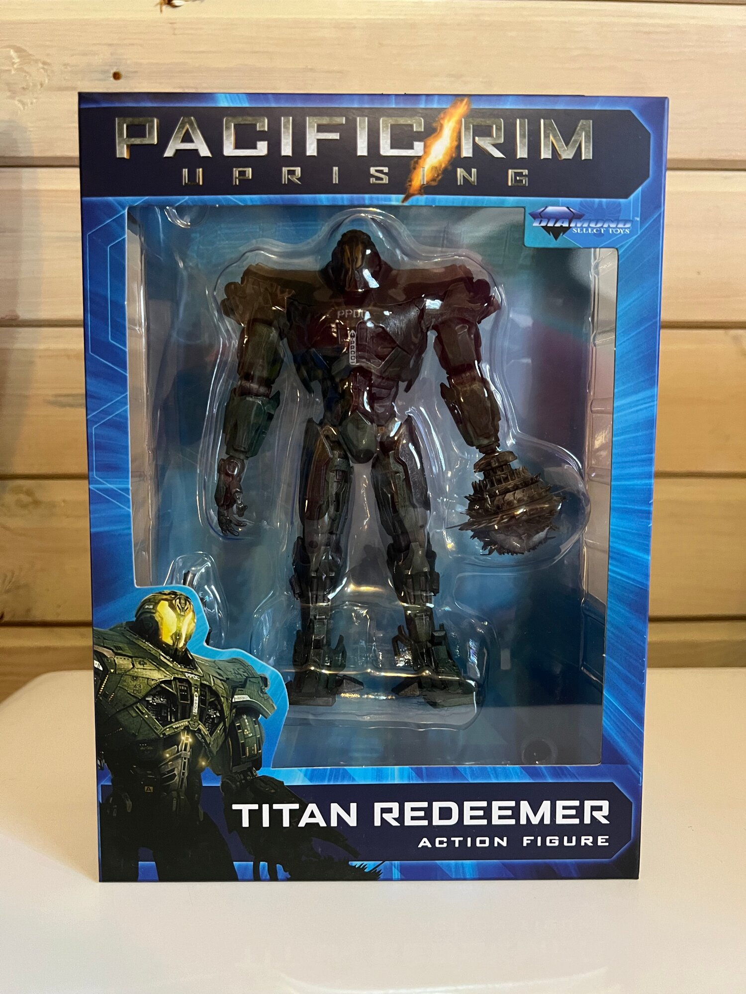Фигурка Титан Избавитель Тихоокеанский Рубеж Titan Pacific Rim