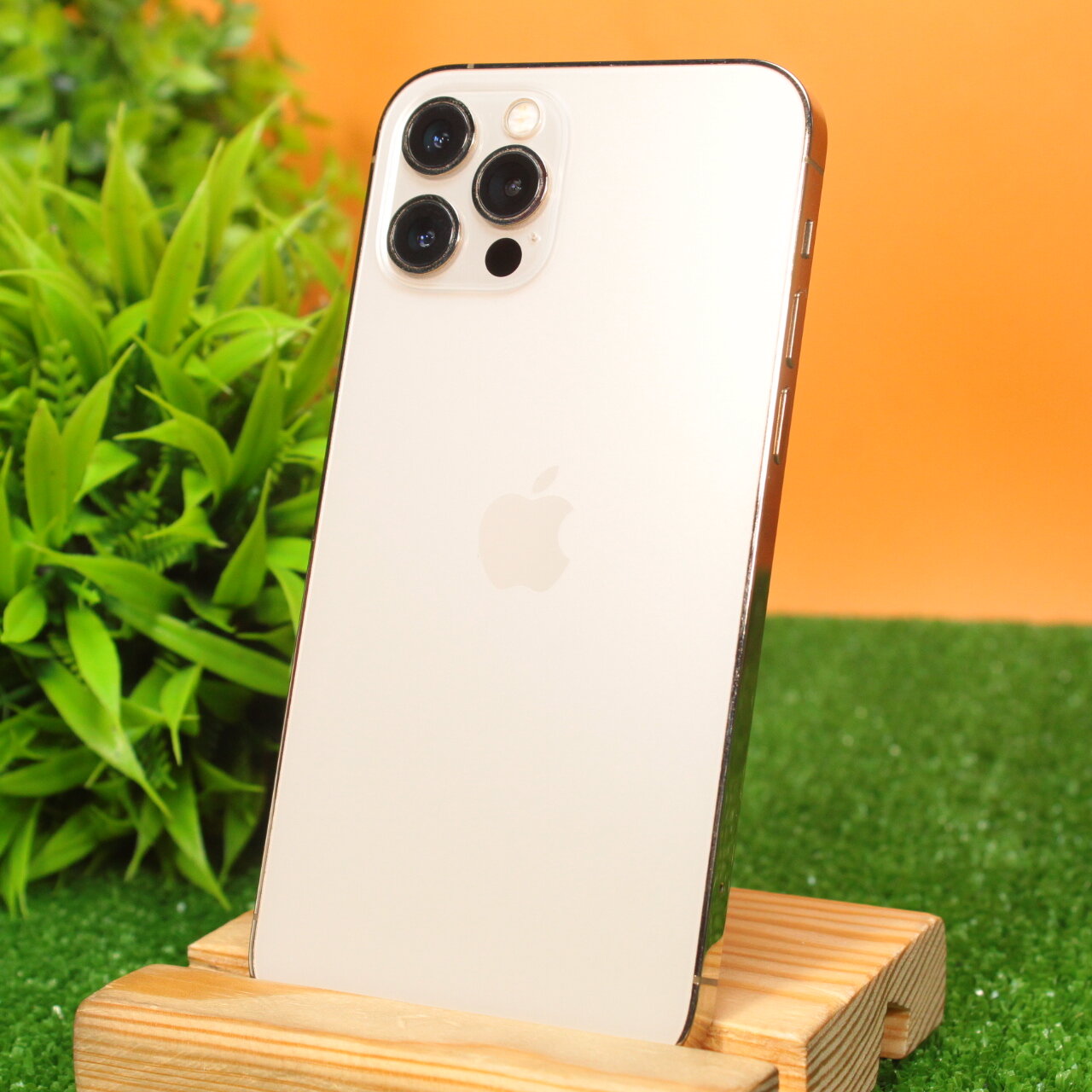 Смартфон Apple iPhone 12 Pro 256 ГБ RU, nano SIM+eSIM, золотой