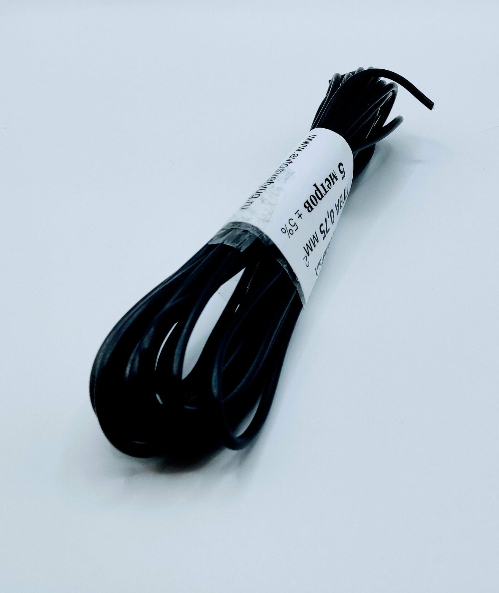 Провод автомобильный ПГВА 0,75 мм черный 5 метров - фотография № 2