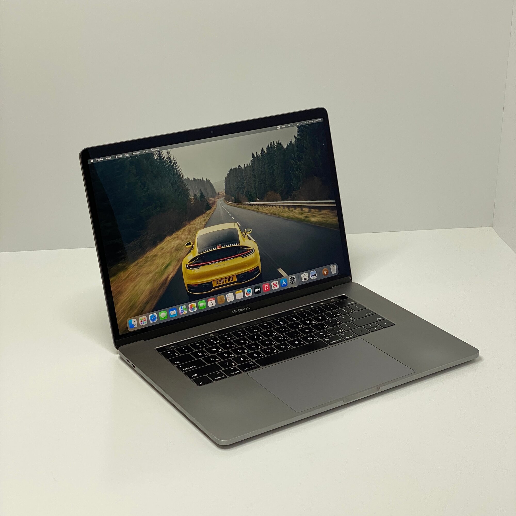 MacBook Pro 15 2019 i7/16/256 — купить в интернет-магазине ELEMENT
