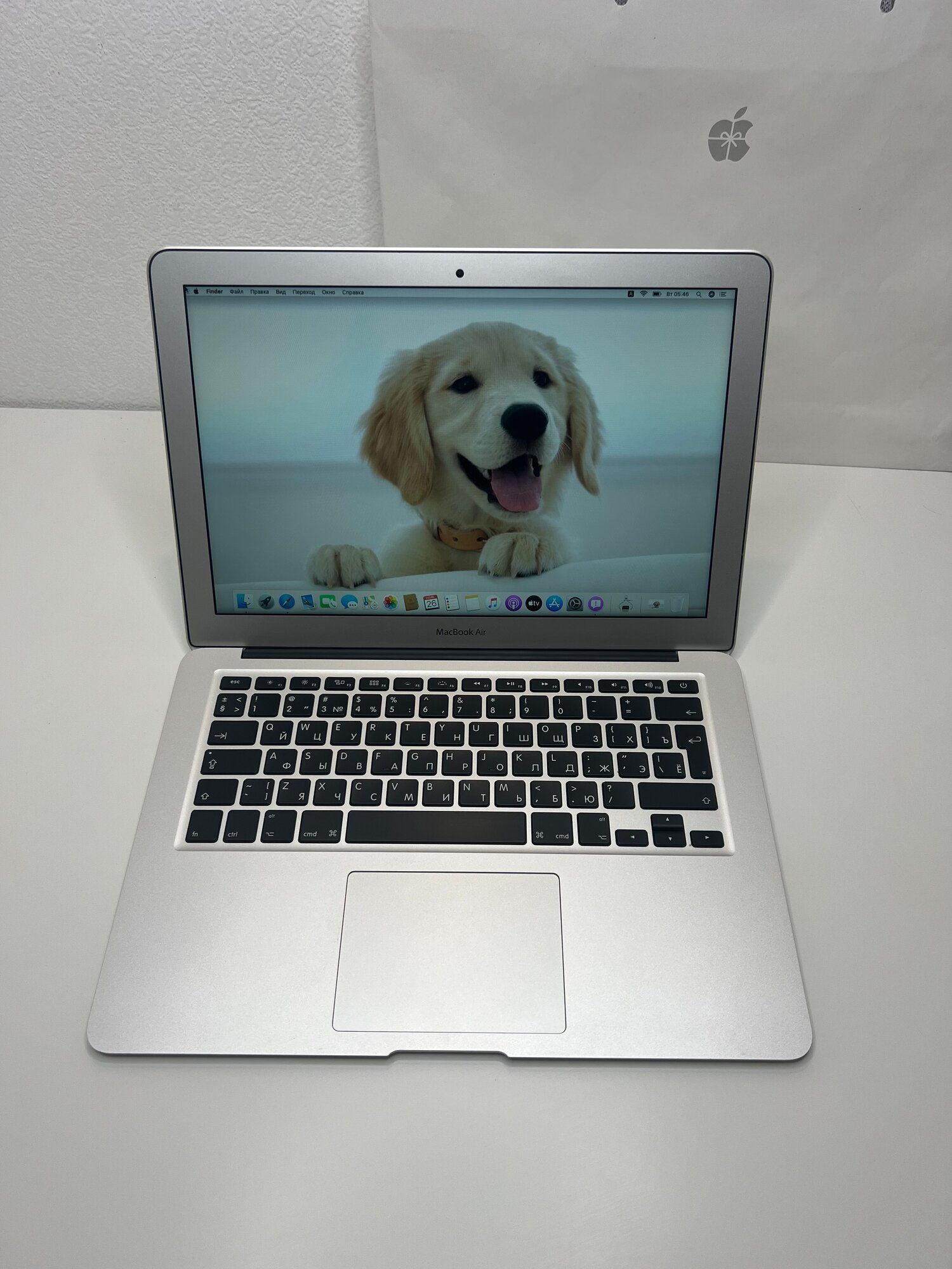 Apple Macbook Air 13 (2017) intel core i5 1.8 GHz 8Gb 128SSD Intel HD6000 1536Mb