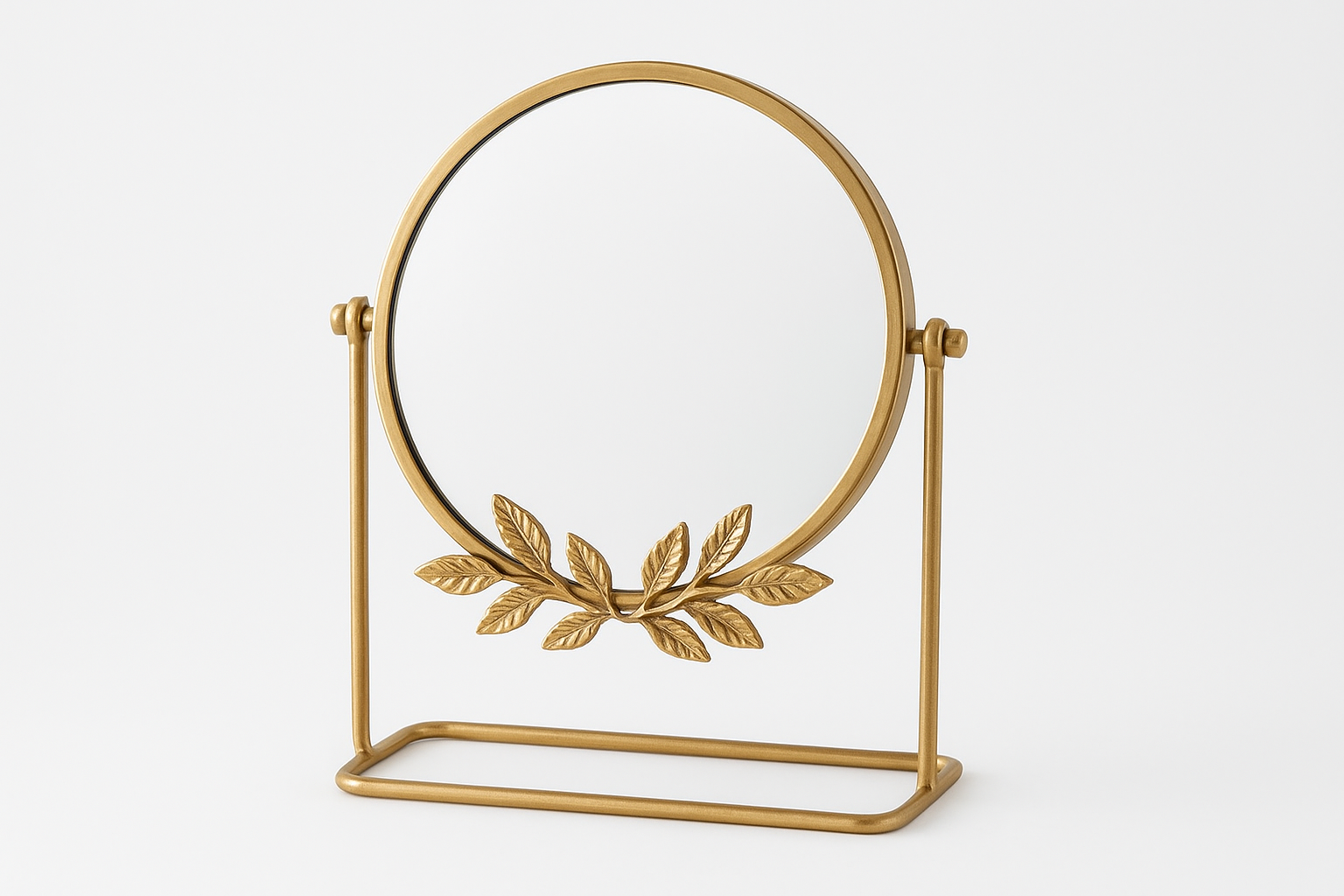 Косметическое настольное зеркало, классическое. Золотистый цвет.