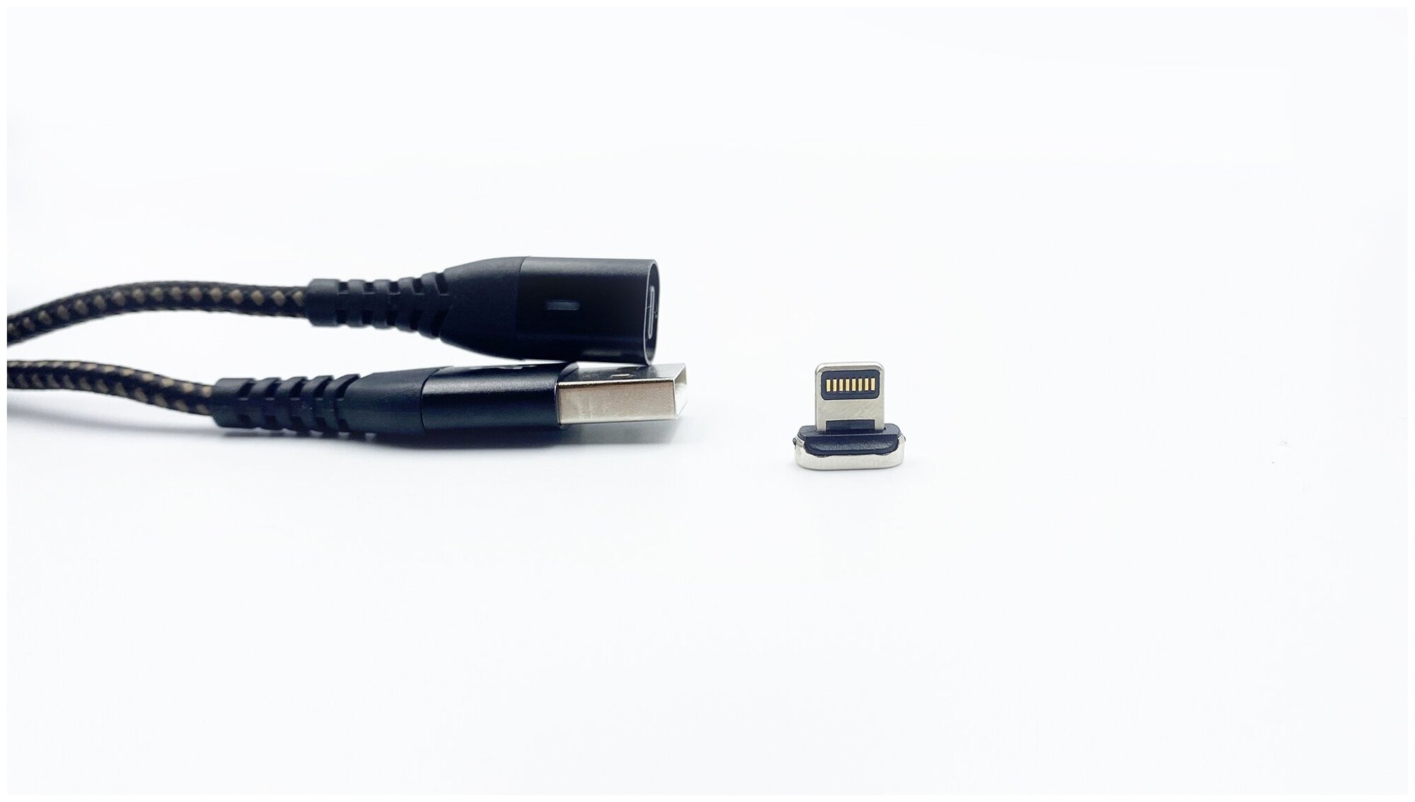 Магнитный кабель USB-Lightning для зарядки и передачи данных  1 метр световой индикатор заряда