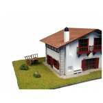 Сборная деревянная модель деревенского дома Artesania Latina Chalet kit de Caserio con carro, 1/72 - изображение