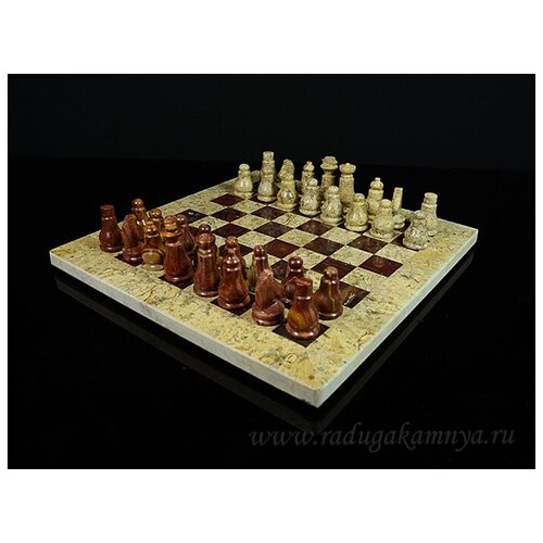 фото Шахматы из ракушечника с коричневым ониксом 250*250мм уп.бархат шахматы из ракушечника с коричневым ониксом 250*250мм уп.бархат радугакамня