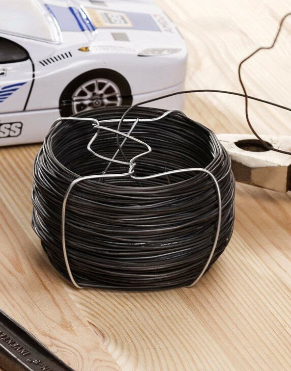 фото Проволока вязальная черная 1,0 мм х 50 м