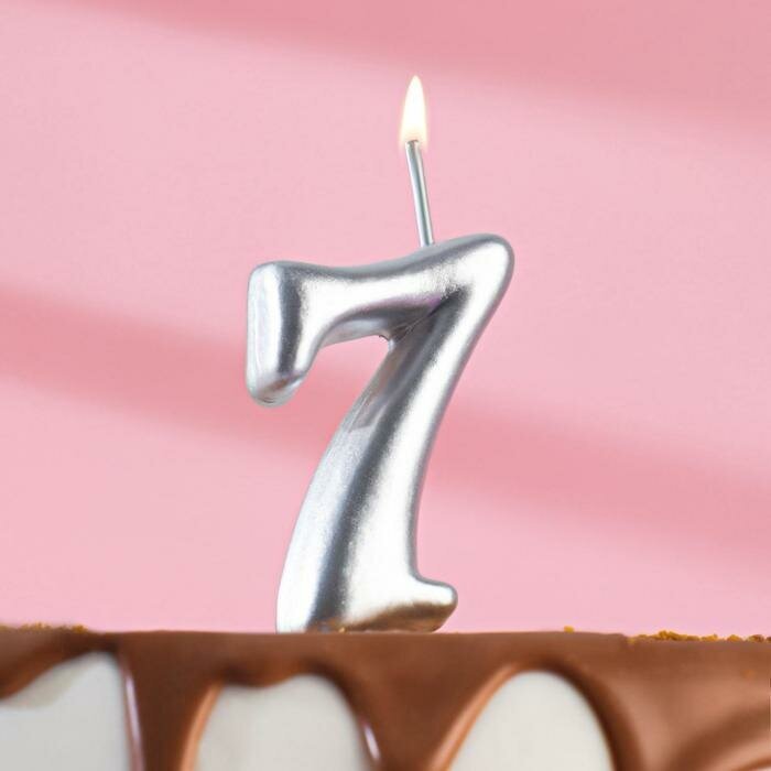Свеча для торта цифра "Серебряная", 5,5 см, цифра "7"