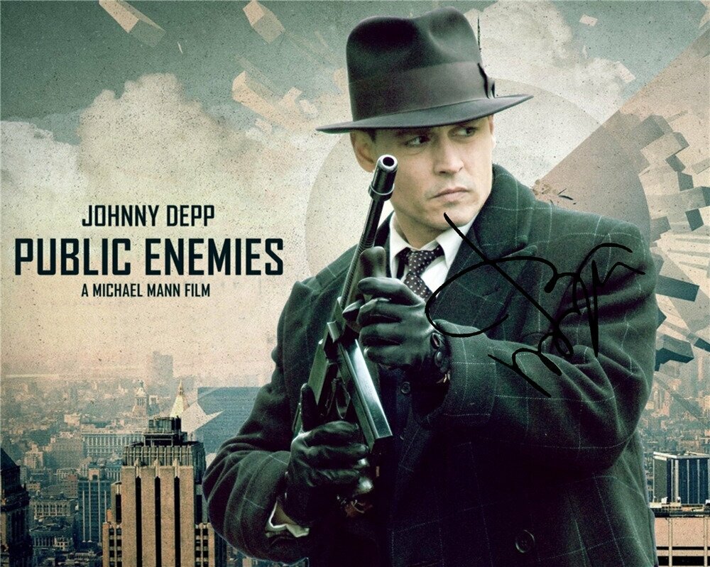 Автограф Джонни Депп в фильме Джонни Д. - Автограф Johnny Depp Public Enemies, 2009 - Фото с автографом, Подписанная фотография, Автограф знаменитости, Подарок, Автограмма, Размер 20х25 см