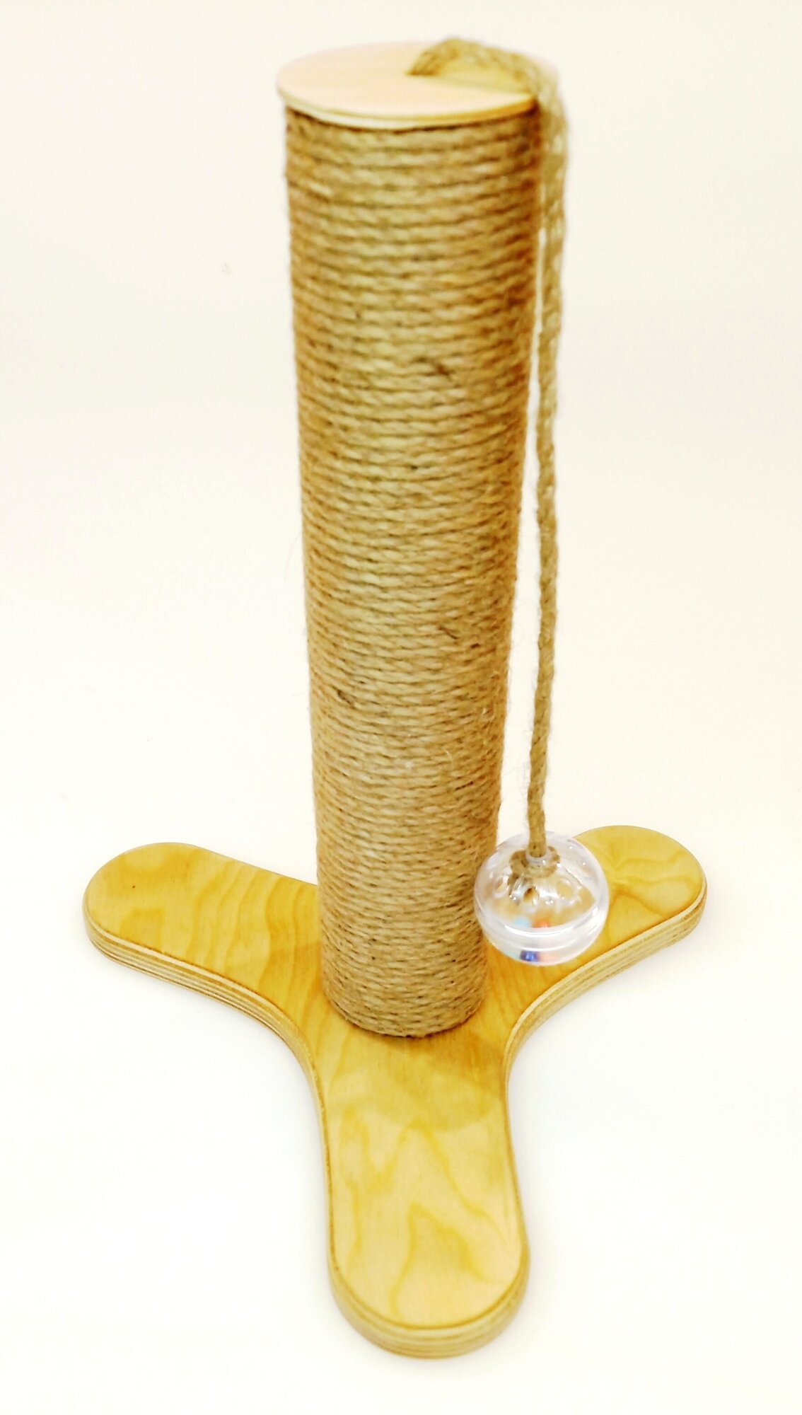 Когтеточка-столбик с игрушкой для котенка "7 Котиков", джут, 27х24х32 см, деревянное основание - фотография № 5