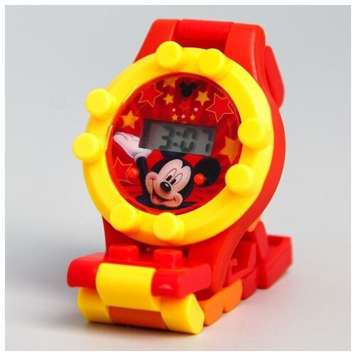 Наручные часы Disney, красный часы наручные лего микки маус с ремешком конструктором 1 шт