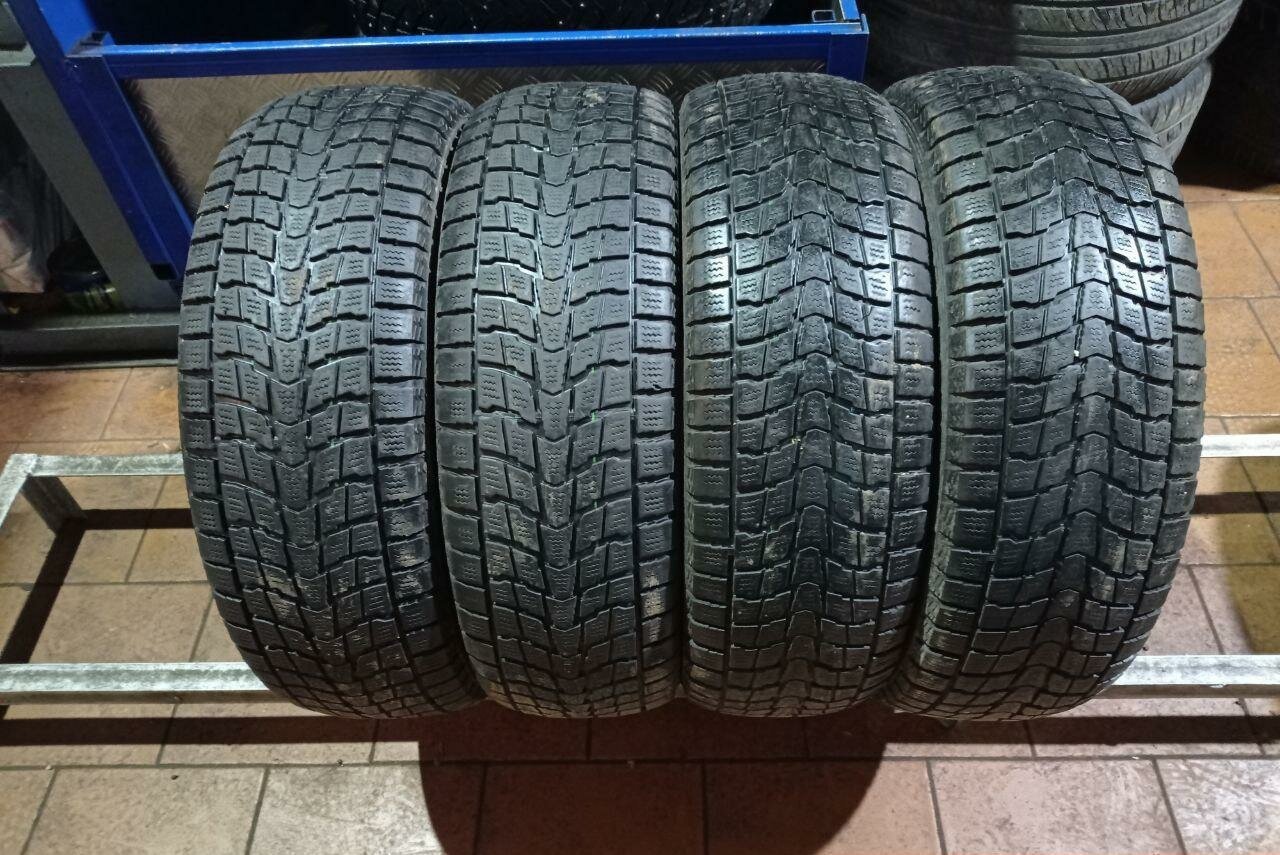 Dunlop Grandtrek SJ6 225/60 R17 БУ Шины Зимние