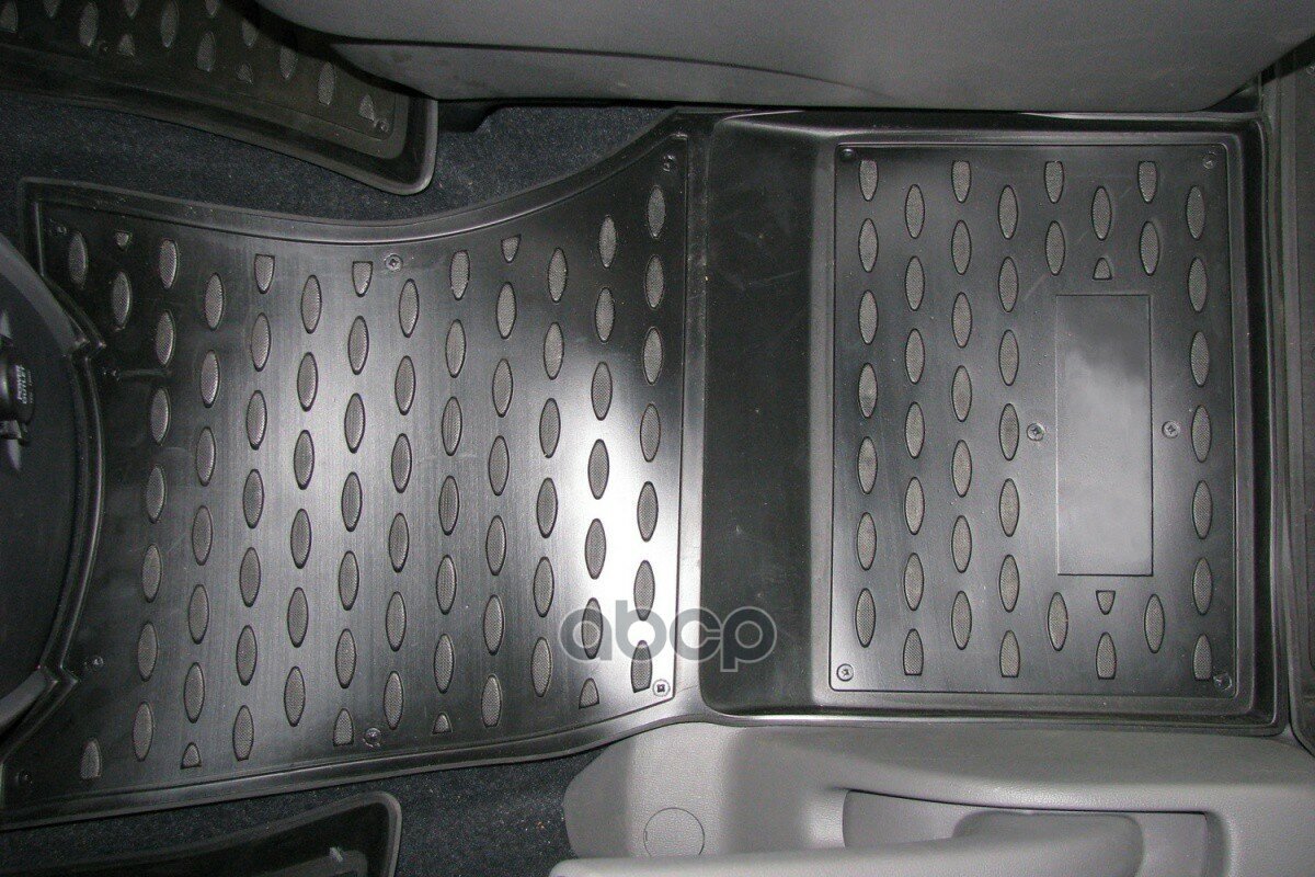 Комплект Резиновых Автомобильных Ковриков В Салон Hyundai New H-1 2007->, 4 Шт. (Полиуретан) ELEMENT арт. NLC2026210K