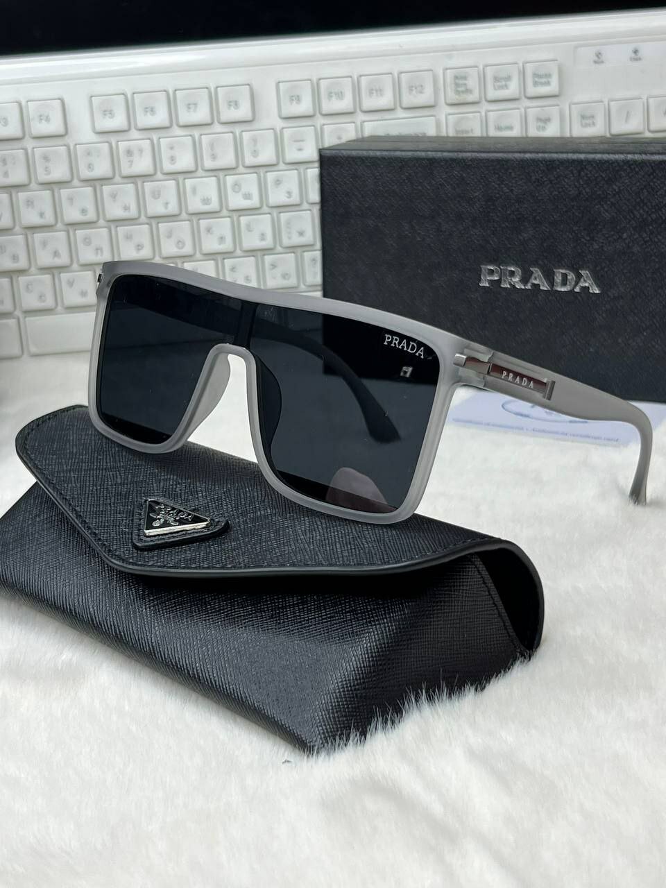 Солнцезащитные очки , серый — фото 1