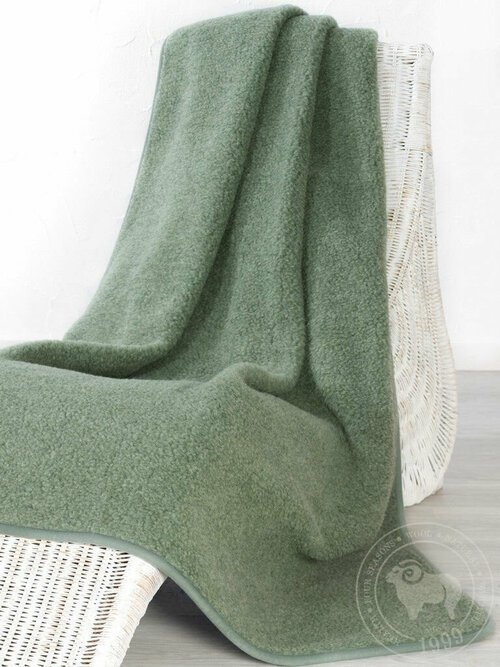 ALWERO / Плед покрывало для дома и дачи на кровать и диван из овечьей шерсти (140х200) зеленый